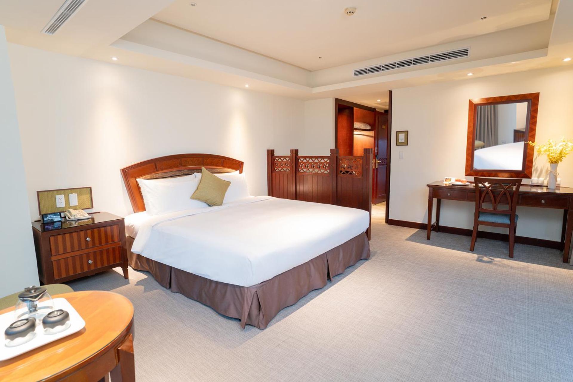娜路弯大酒店 T'ai-tung 外观 照片 A bedroom at the hotel