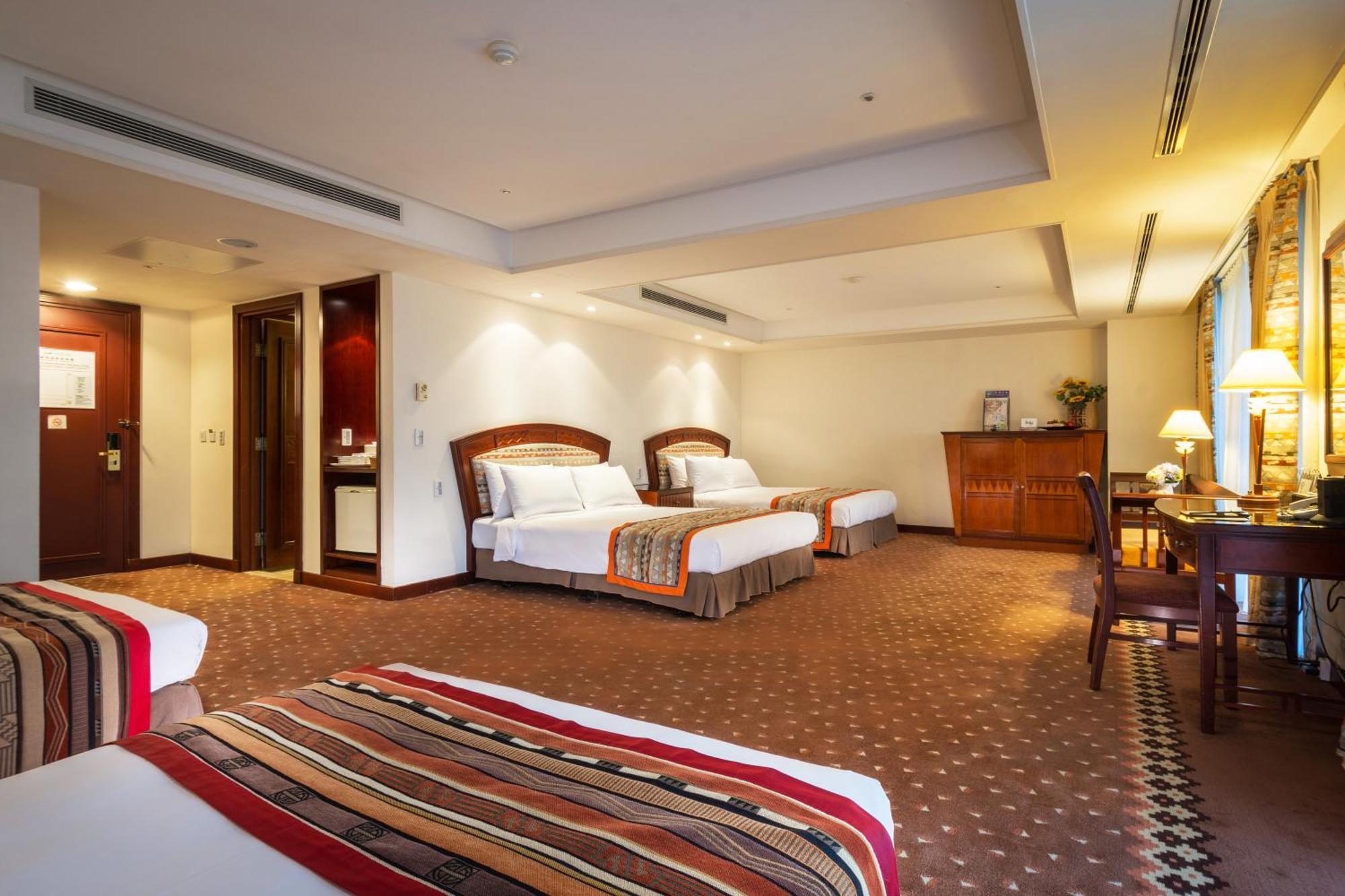 娜路弯大酒店 T'ai-tung 外观 照片 A suite at the hotel